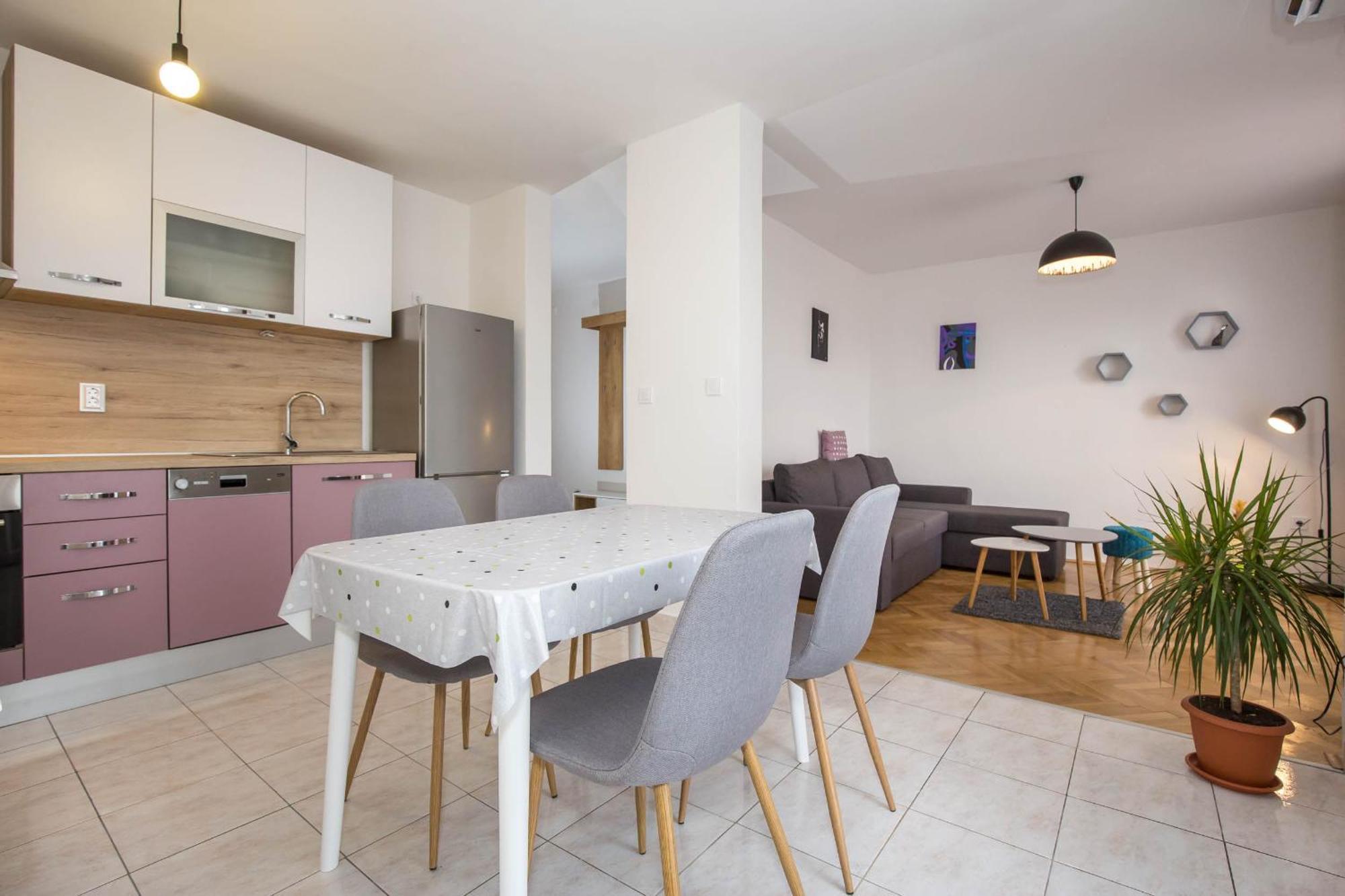 Apartman Sesna Bol Ngoại thất bức ảnh
